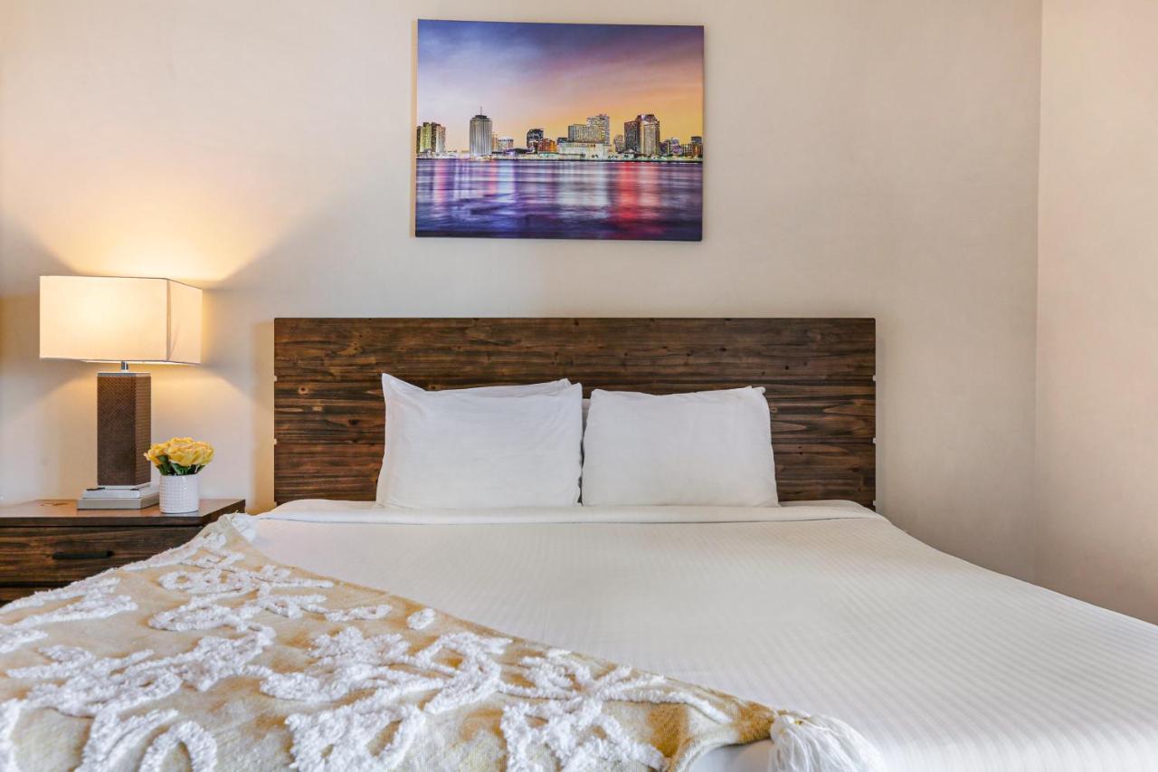 2 Bedroom Elegant Condos In Downtown 新奥尔良 外观 照片